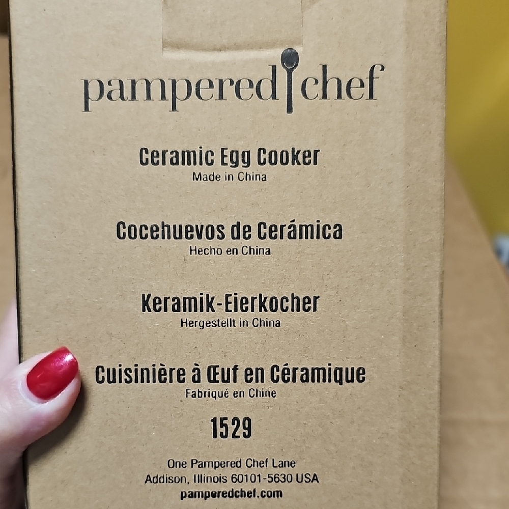 Pampered Chef Cream Cookware Set for Elegant Kitchens